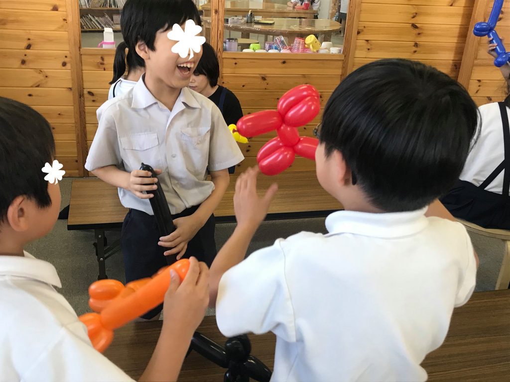 バルーンアートで大にぎわい(^^♪